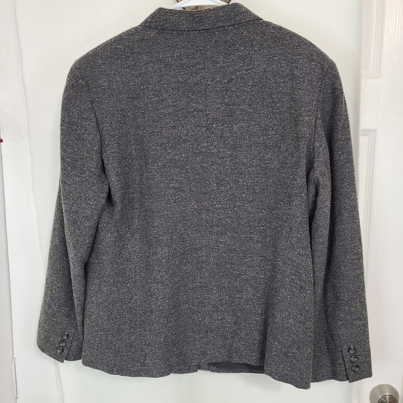 Liz Claiborne Collection Woman's Blazer, Size 16 Color: Grey - Picture 12 of 14